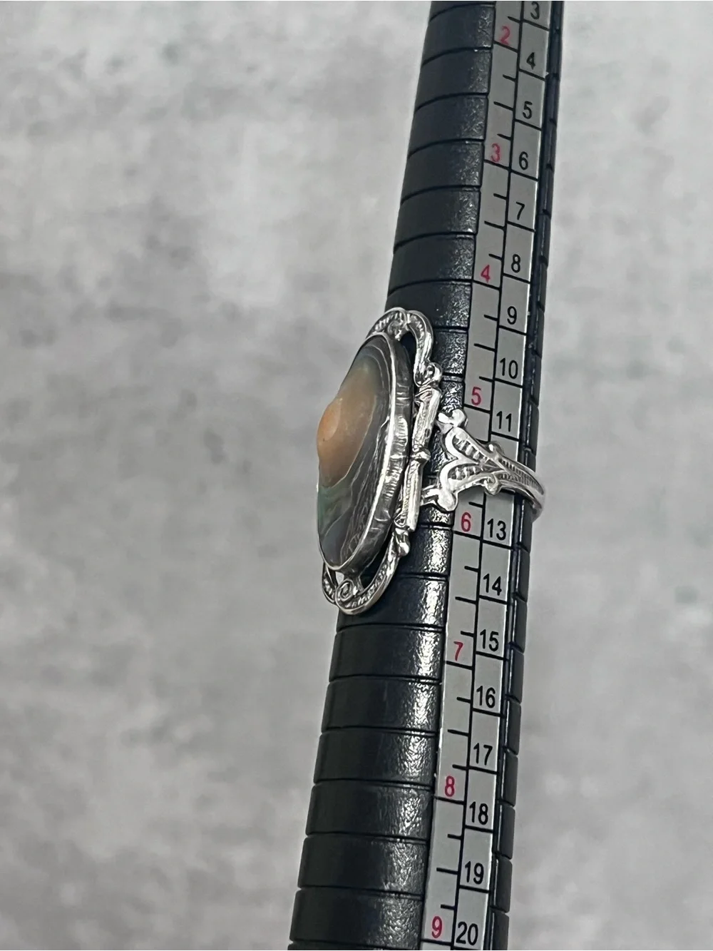 Vintage art deco oval abalone blister pearl ornate filigree ring sz 5.5 - Picture 2 of 6
